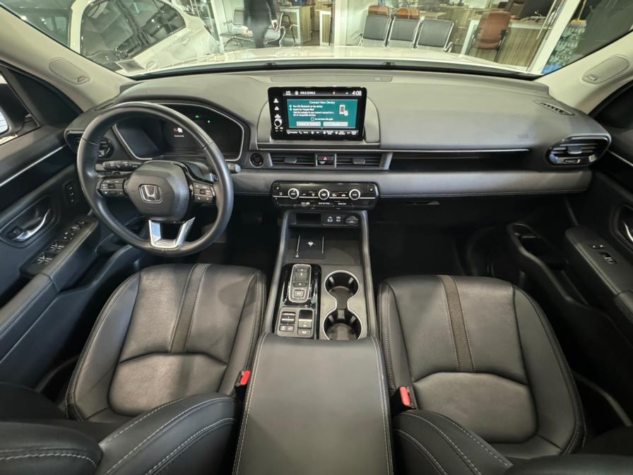 2025 Honda Pilot Touring AWD, available for sale in Franklin Square, New York | Luxury Motor Club. Franklin Square, New York 2025 Honda Pilot Touring AWD, available for sale in Franklin Square, New York | Luxury Motor Club. Franklin Square, New York