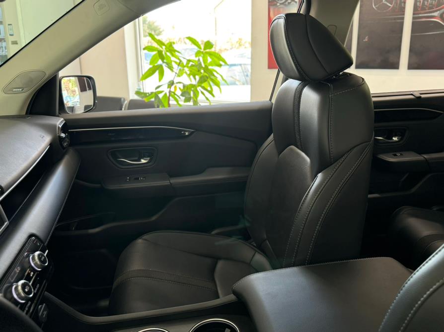 2025 Honda Pilot Touring AWD, available for sale in Franklin Square, New York | Luxury Motor Club. Franklin Square, New York 2025 Honda Pilot Touring AWD, available for sale in Franklin Square, New York | Luxury Motor Club. Franklin Square, New York