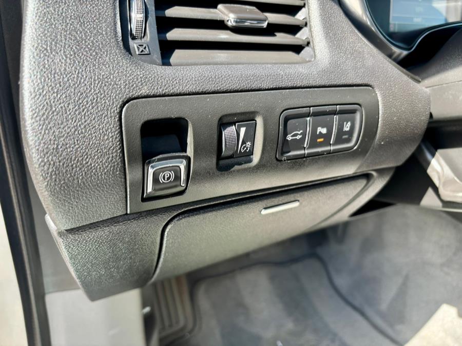 2014 Chevrolet Impala 2LT photo 19