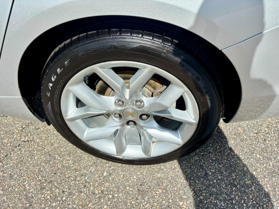 2014 Chevrolet Impala 2LT photo 23