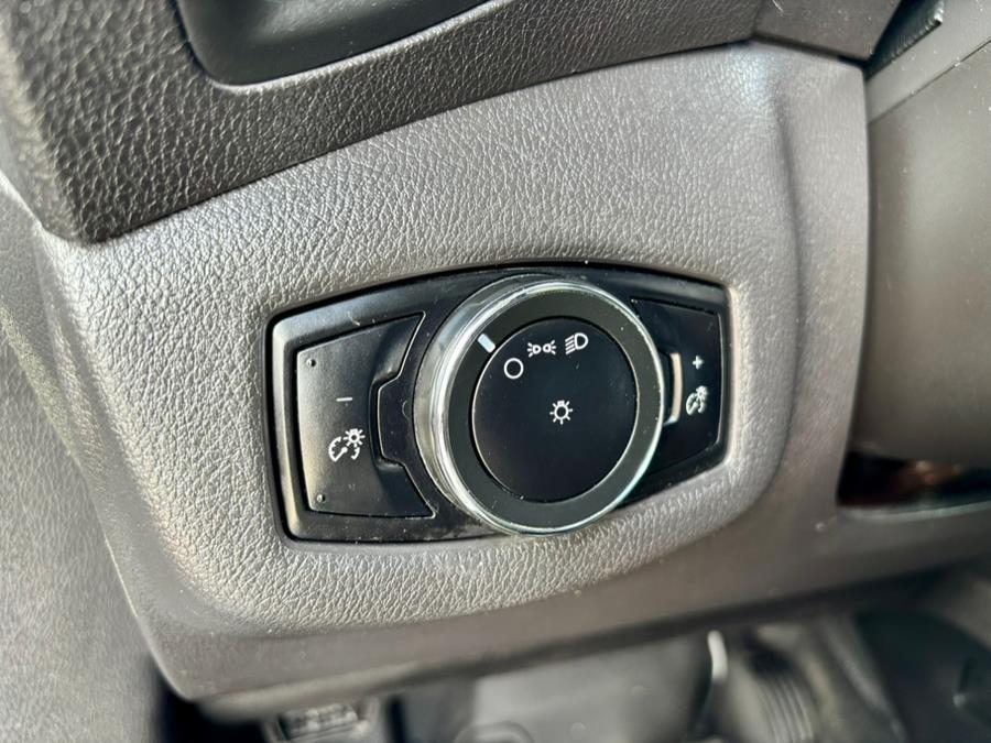 2017 Ford Transit Van XL photo 14