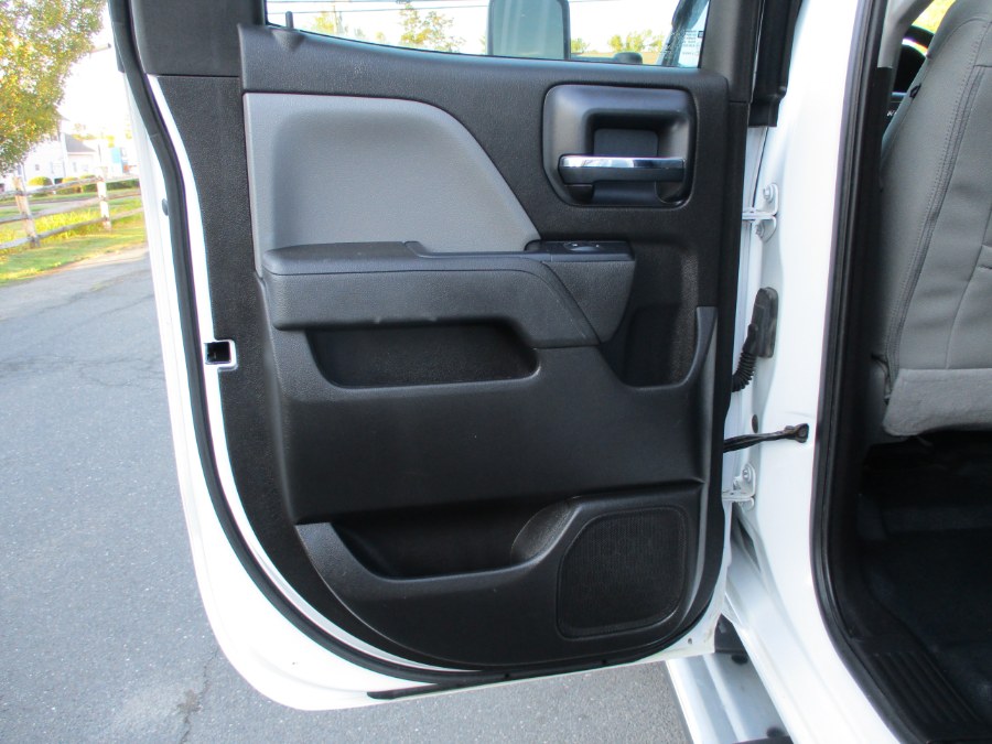 2016 GMC Sierra 2500HD 4WD Double Cab 144.2", available for sale in Suffield, Connecticut | Suffield Auto LLC. Suffield, Connecticut 2016 GMC Sierra 2500HD 4WD Double Cab 144.2", available for sale in Suffield, Connecticut | Suffield Auto LLC. Suffield, Connecticut