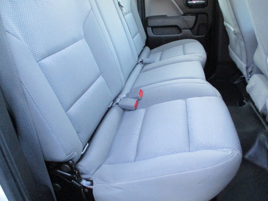 2016 GMC Sierra 2500HD 4WD Double Cab 144.2", available for sale in Suffield, Connecticut | Suffield Auto LLC. Suffield, Connecticut 2016 GMC Sierra 2500HD 4WD Double Cab 144.2", available for sale in Suffield, Connecticut | Suffield Auto LLC. Suffield, Connecticut