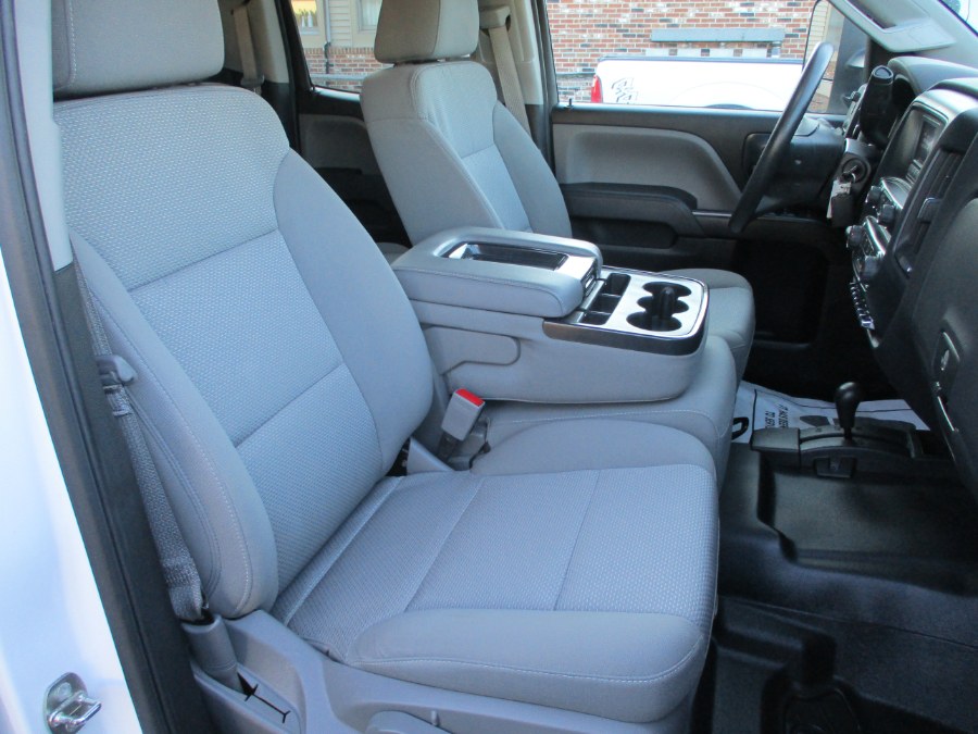 2016 GMC Sierra 2500HD 4WD Double Cab 144.2", available for sale in Suffield, Connecticut | Suffield Auto LLC. Suffield, Connecticut 2016 GMC Sierra 2500HD 4WD Double Cab 144.2", available for sale in Suffield, Connecticut | Suffield Auto LLC. Suffield, Connecticut