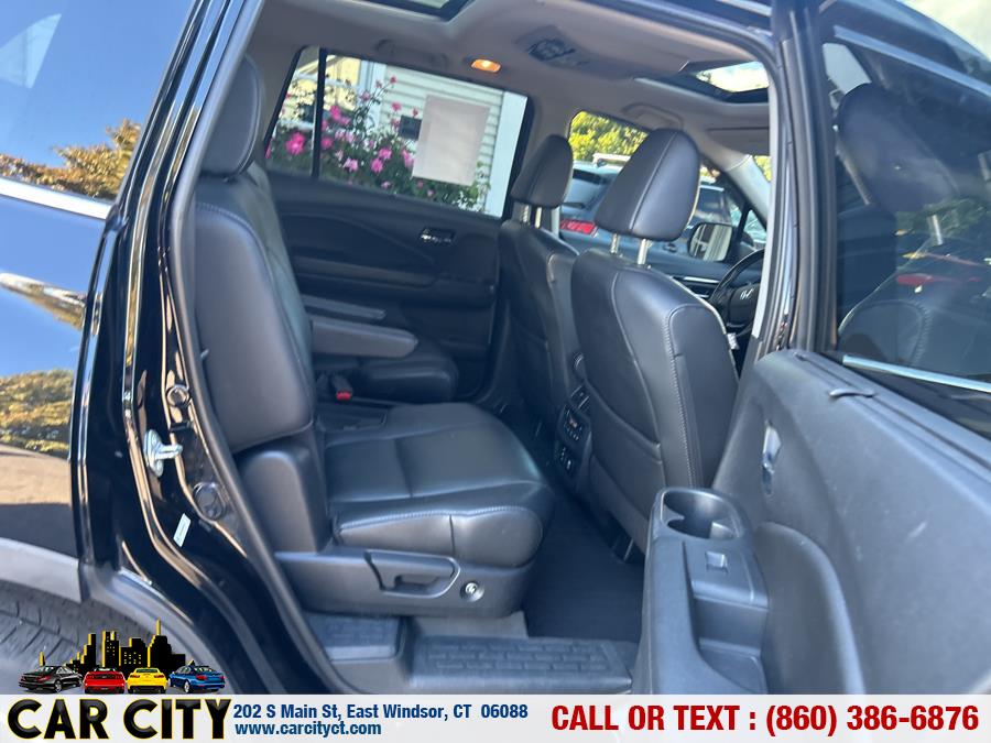 2016 Honda Pilot AWD 4dr Elite w/RES & Navi, available for sale in East Windsor, Connecticut | Car City LLC. East Windsor, Connecticut 2016 Honda Pilot AWD 4dr Elite w/RES & Navi, available for sale in East Windsor, Connecticut | Car City LLC. East Windsor, Connecticut