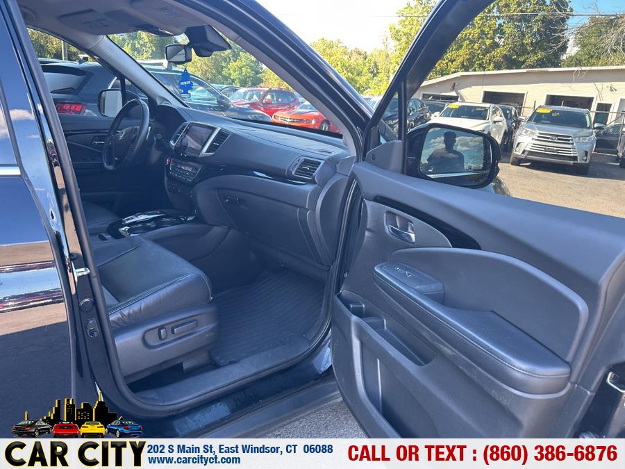 2016 Honda Pilot AWD 4dr Elite w/RES & Navi, available for sale in East Windsor, Connecticut | Car City LLC. East Windsor, Connecticut 2016 Honda Pilot AWD 4dr Elite w/RES & Navi, available for sale in East Windsor, Connecticut | Car City LLC. East Windsor, Connecticut