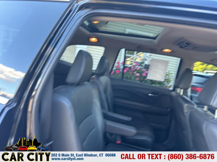 2016 Honda Pilot AWD 4dr Elite w/RES & Navi, available for sale in East Windsor, Connecticut | Car City LLC. East Windsor, Connecticut 2016 Honda Pilot AWD 4dr Elite w/RES & Navi, available for sale in East Windsor, Connecticut | Car City LLC. East Windsor, Connecticut