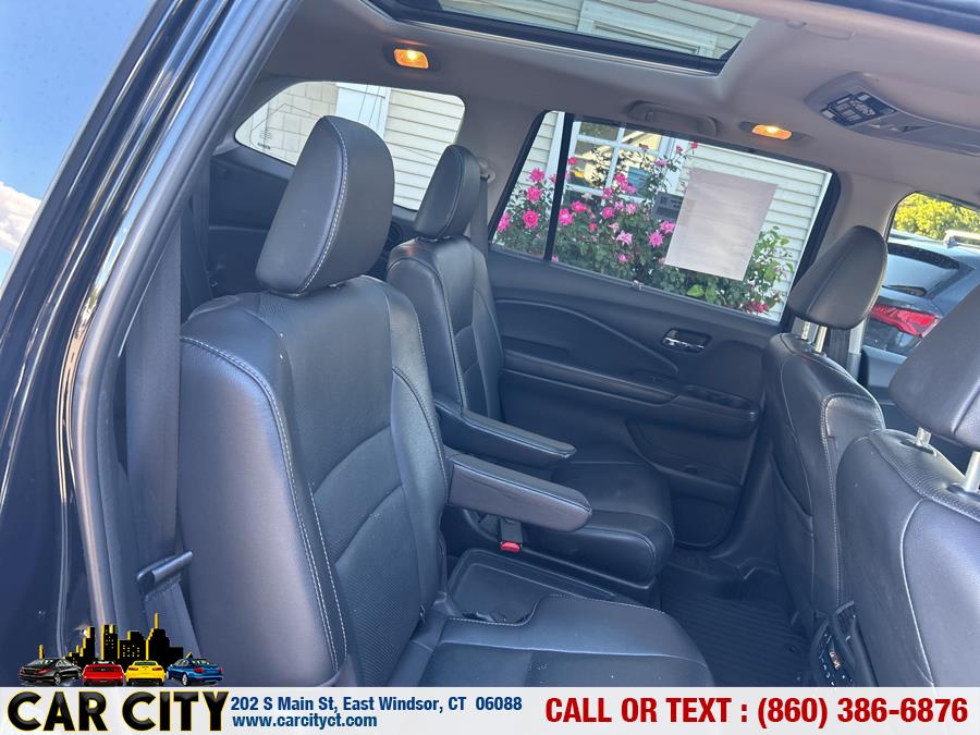 2016 Honda Pilot AWD 4dr Elite w/RES & Navi, available for sale in East Windsor, Connecticut | Car City LLC. East Windsor, Connecticut 2016 Honda Pilot AWD 4dr Elite w/RES & Navi, available for sale in East Windsor, Connecticut | Car City LLC. East Windsor, Connecticut