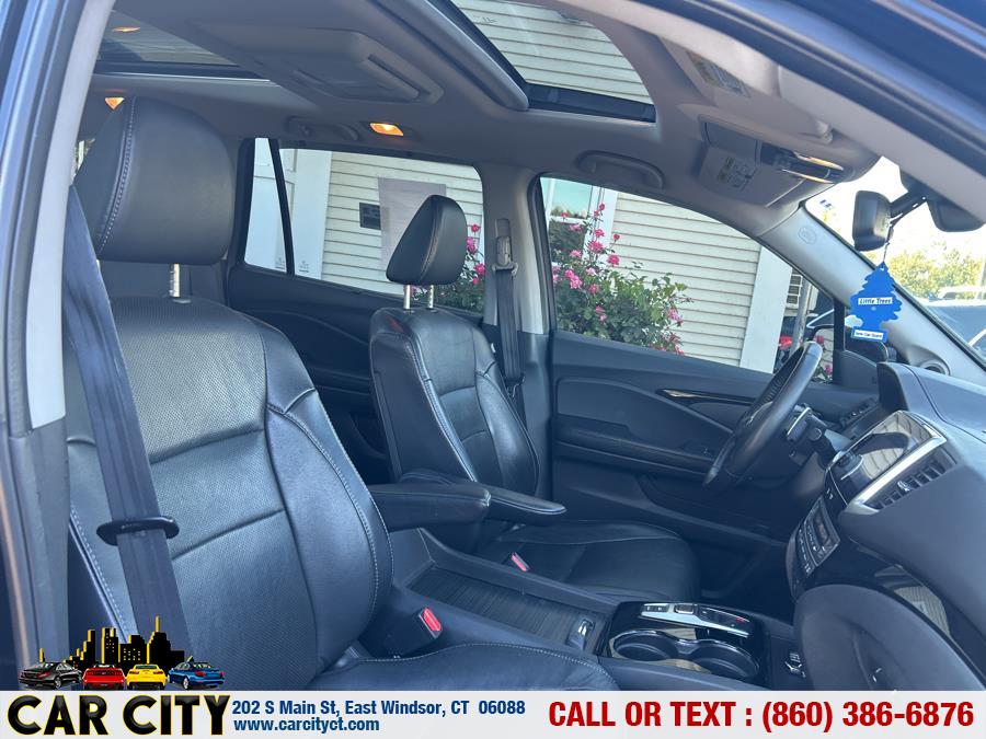 2016 Honda Pilot AWD 4dr Elite w/RES & Navi, available for sale in East Windsor, Connecticut | Car City LLC. East Windsor, Connecticut 2016 Honda Pilot AWD 4dr Elite w/RES & Navi, available for sale in East Windsor, Connecticut | Car City LLC. East Windsor, Connecticut