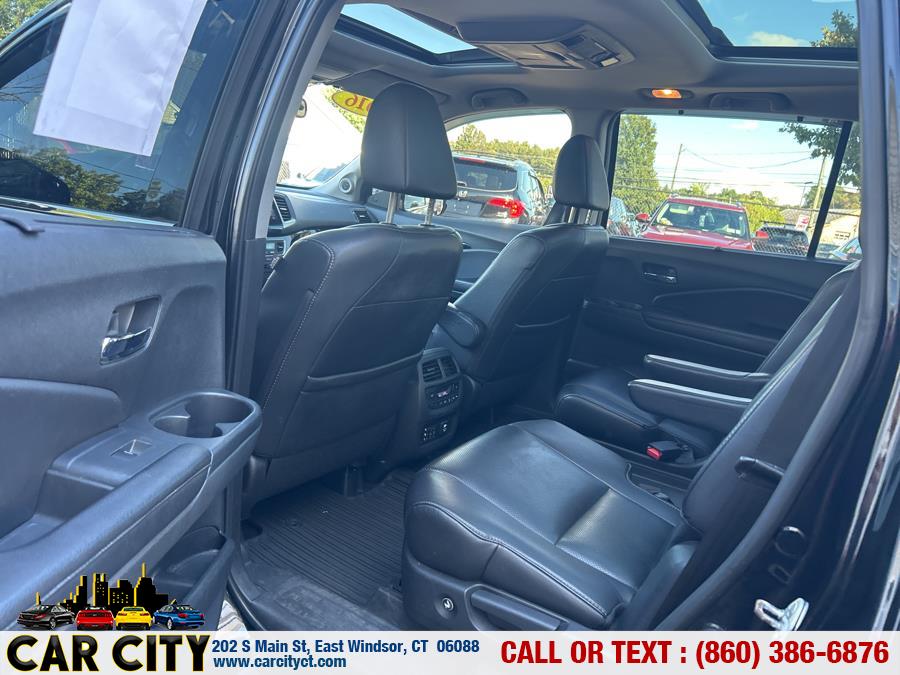 2016 Honda Pilot AWD 4dr Elite w/RES & Navi, available for sale in East Windsor, Connecticut | Car City LLC. East Windsor, Connecticut 2016 Honda Pilot AWD 4dr Elite w/RES & Navi, available for sale in East Windsor, Connecticut | Car City LLC. East Windsor, Connecticut