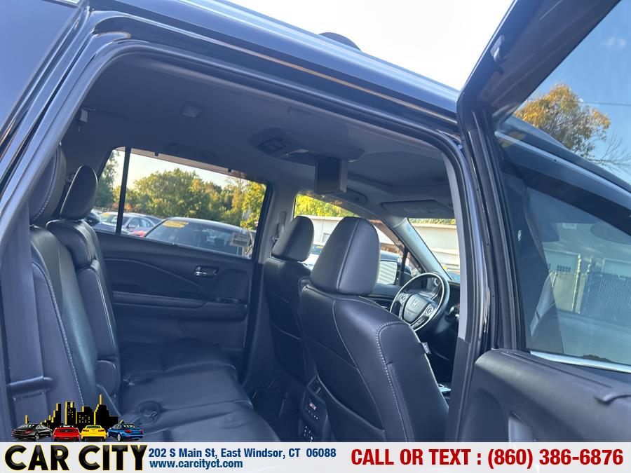2016 Honda Pilot AWD 4dr Touring w/RES & Navi, available for sale in East Windsor, Connecticut | Car City LLC. East Windsor, Connecticut 2016 Honda Pilot AWD 4dr Touring w/RES & Navi, available for sale in East Windsor, Connecticut | Car City LLC. East Windsor, Connecticut