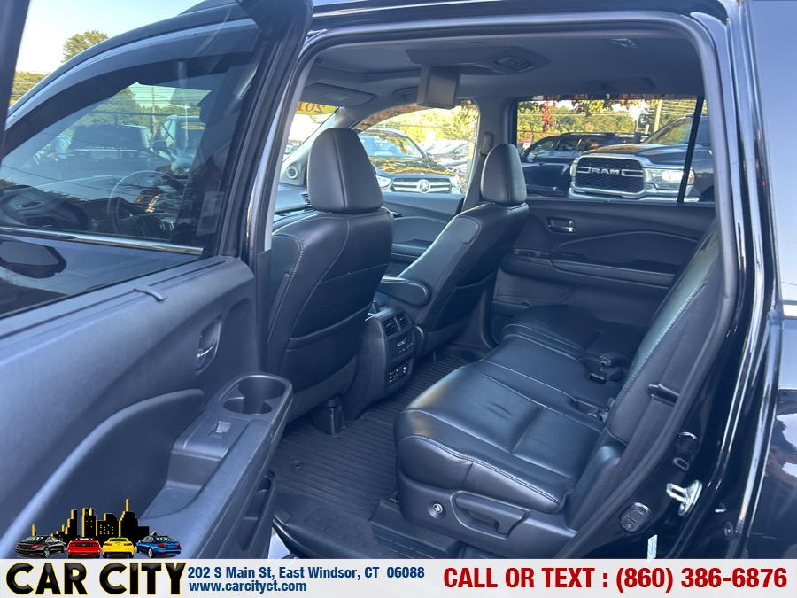2016 Honda Pilot AWD 4dr Touring w/RES & Navi, available for sale in East Windsor, Connecticut | Car City LLC. East Windsor, Connecticut 2016 Honda Pilot AWD 4dr Touring w/RES & Navi, available for sale in East Windsor, Connecticut | Car City LLC. East Windsor, Connecticut