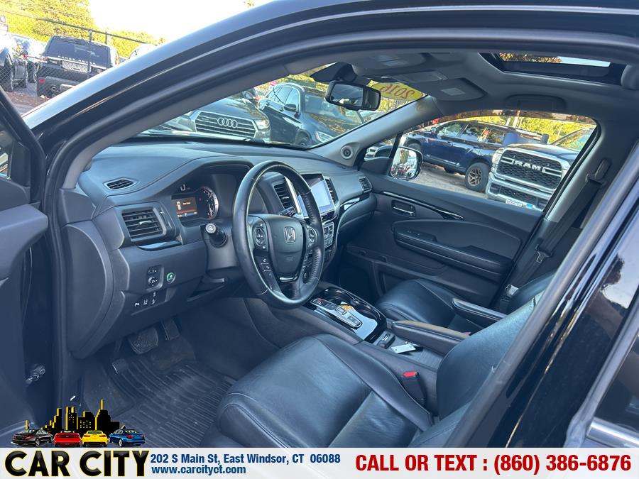 2016 Honda Pilot AWD 4dr Touring w/RES & Navi, available for sale in East Windsor, Connecticut | Car City LLC. East Windsor, Connecticut 2016 Honda Pilot AWD 4dr Touring w/RES & Navi, available for sale in East Windsor, Connecticut | Car City LLC. East Windsor, Connecticut
