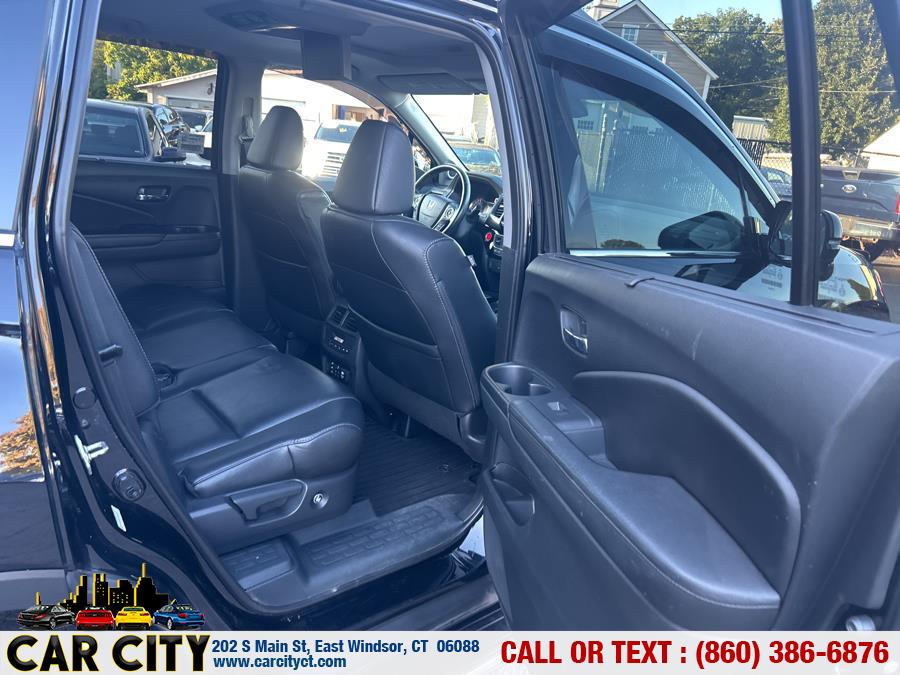 2016 Honda Pilot AWD 4dr Touring w/RES & Navi, available for sale in East Windsor, Connecticut | Car City LLC. East Windsor, Connecticut 2016 Honda Pilot AWD 4dr Touring w/RES & Navi, available for sale in East Windsor, Connecticut | Car City LLC. East Windsor, Connecticut
