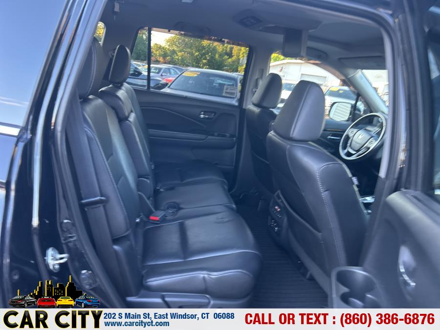 2016 Honda Pilot AWD 4dr Touring w/RES & Navi, available for sale in East Windsor, Connecticut | Car City LLC. East Windsor, Connecticut 2016 Honda Pilot AWD 4dr Touring w/RES & Navi, available for sale in East Windsor, Connecticut | Car City LLC. East Windsor, Connecticut
