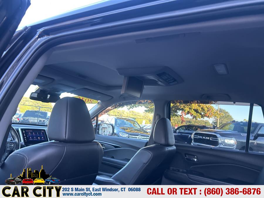 2016 Honda Pilot AWD 4dr Touring w/RES & Navi, available for sale in East Windsor, Connecticut | Car City LLC. East Windsor, Connecticut 2016 Honda Pilot AWD 4dr Touring w/RES & Navi, available for sale in East Windsor, Connecticut | Car City LLC. East Windsor, Connecticut
