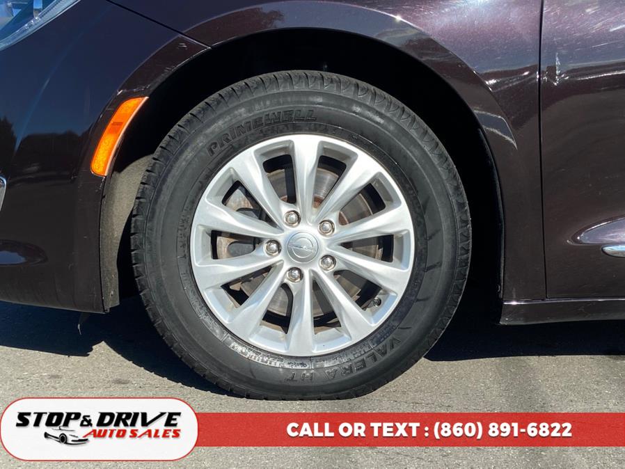 2018 Chrysler Pacifica Touring L FWD, available for sale in East Windsor, Connecticut | Stop & Drive Auto Sales. East Windsor, Connecticut 2018 Chrysler Pacifica Touring L FWD, available for sale in East Windsor, Connecticut | Stop & Drive Auto Sales. East Windsor, Connecticut