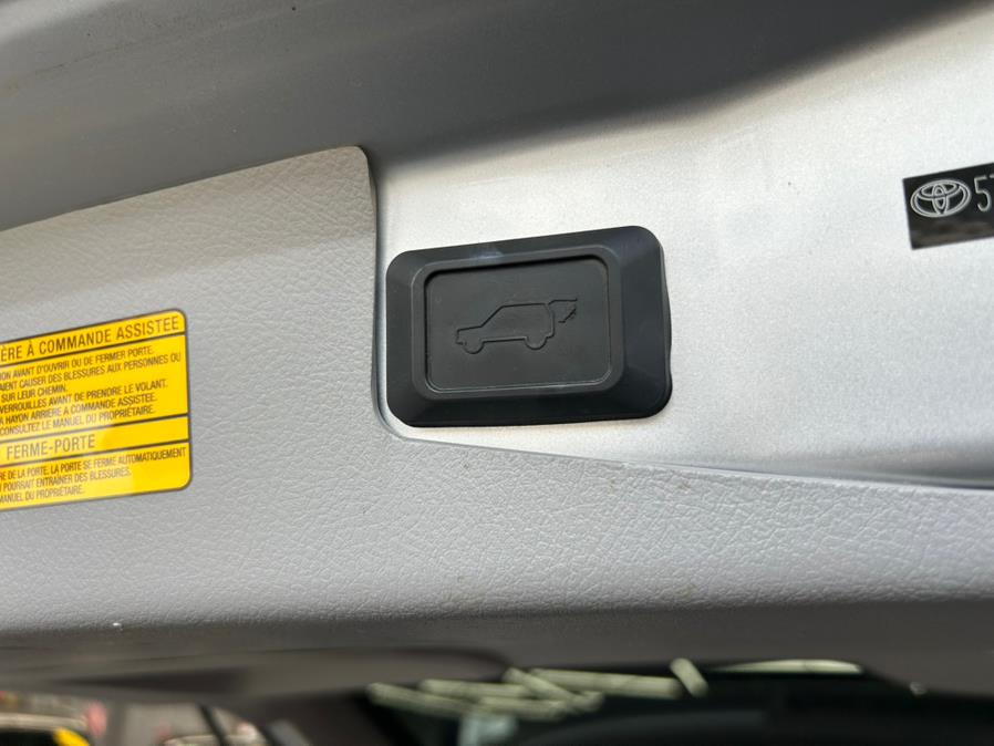 2010 Toyota Highlander 4WD 4dr V6 Limited, available for sale in Garfield, New Jersey | Urban Motors Collection. Garfield, New Jersey 2010 Toyota Highlander 4WD 4dr V6 Limited, available for sale in Garfield, New Jersey | Urban Motors Collection. Garfield, New Jersey