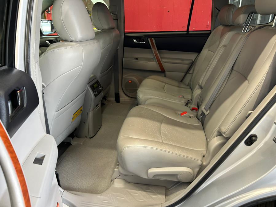 2010 Toyota Highlander 4WD 4dr V6 Limited, available for sale in Garfield, New Jersey | Urban Motors Collection. Garfield, New Jersey 2010 Toyota Highlander 4WD 4dr V6 Limited, available for sale in Garfield, New Jersey | Urban Motors Collection. Garfield, New Jersey