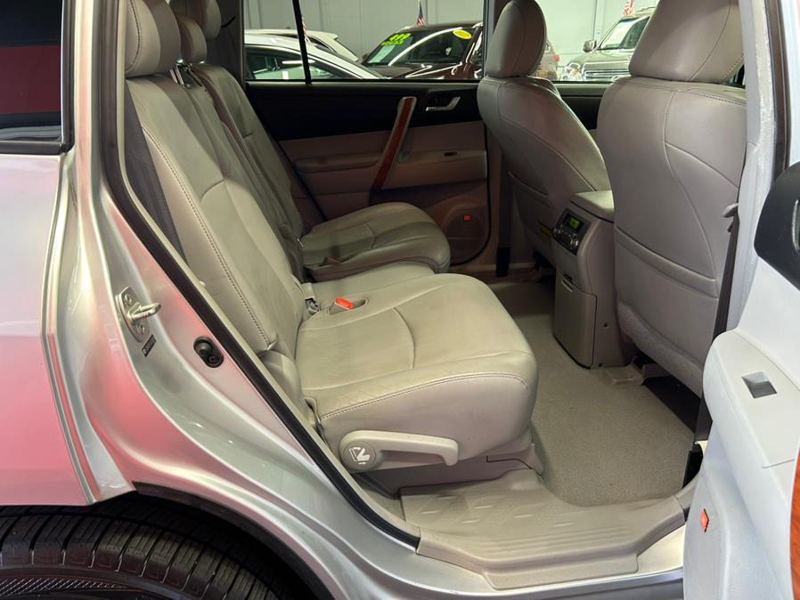 2010 Toyota Highlander 4WD 4dr V6 Limited, available for sale in Garfield, New Jersey | Urban Motors Collection. Garfield, New Jersey 2010 Toyota Highlander 4WD 4dr V6 Limited, available for sale in Garfield, New Jersey | Urban Motors Collection. Garfield, New Jersey