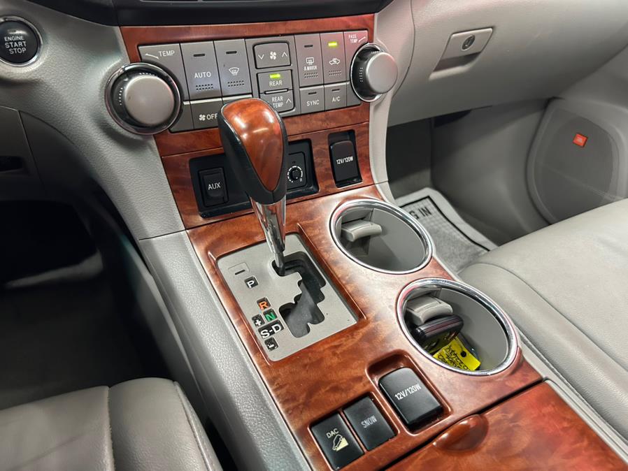 2010 Toyota Highlander 4WD 4dr V6 Limited, available for sale in Garfield, New Jersey | Urban Motors Collection. Garfield, New Jersey 2010 Toyota Highlander 4WD 4dr V6 Limited, available for sale in Garfield, New Jersey | Urban Motors Collection. Garfield, New Jersey