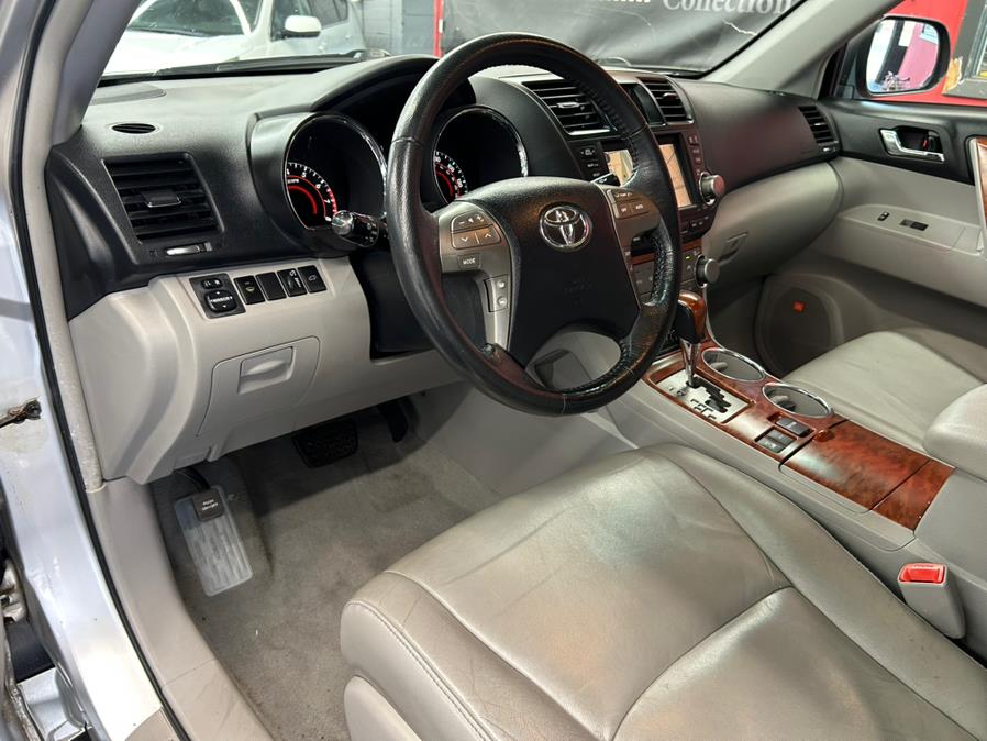 2010 Toyota Highlander 4WD 4dr V6 Limited, available for sale in Garfield, New Jersey | Urban Motors Collection. Garfield, New Jersey 2010 Toyota Highlander 4WD 4dr V6 Limited, available for sale in Garfield, New Jersey | Urban Motors Collection. Garfield, New Jersey