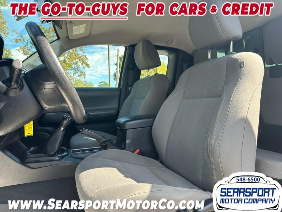 2017 Toyota Tacoma SR Access Cab 4x4 photo 10