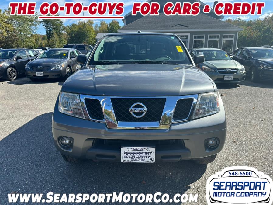 2016 Nissan Frontier Crew Cab SV photo 2