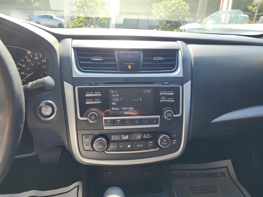 2017 Nissan Altima 2.5 SR Sedan, available for sale in Islip, New York | L.I. Auto Gallery. Islip, New York 2017 Nissan Altima 2.5 SR Sedan, available for sale in Islip, New York | L.I. Auto Gallery. Islip, New York
