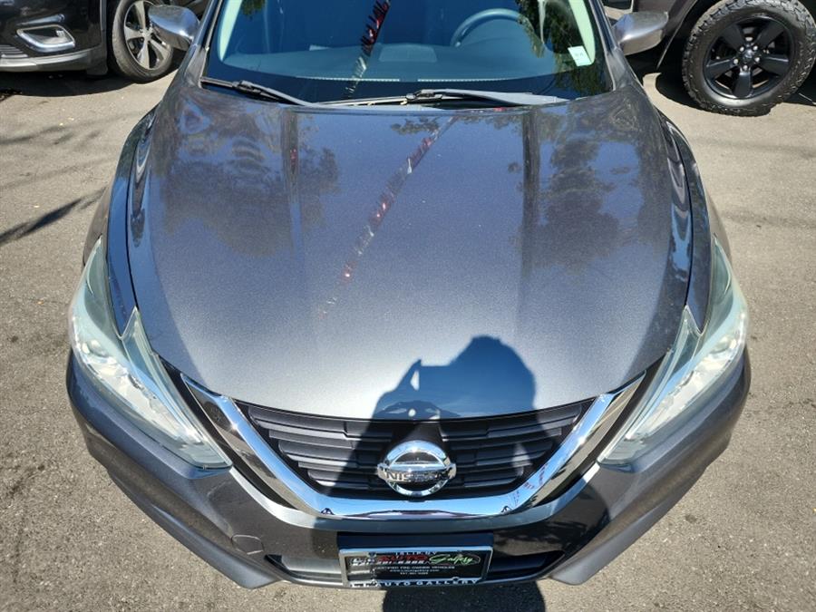2017 Nissan Altima 2.5 SR Sedan, available for sale in Islip, New York | L.I. Auto Gallery. Islip, New York 2017 Nissan Altima 2.5 SR Sedan, available for sale in Islip, New York | L.I. Auto Gallery. Islip, New York