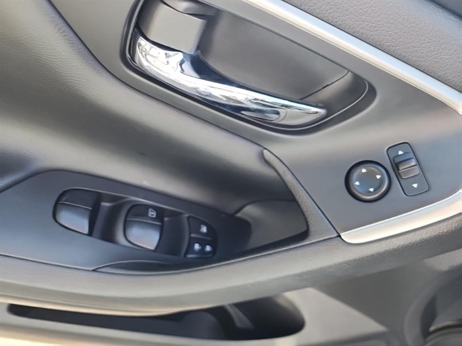 2017 Nissan Altima 2.5 SR Sedan, available for sale in Islip, New York | L.I. Auto Gallery. Islip, New York 2017 Nissan Altima 2.5 SR Sedan, available for sale in Islip, New York | L.I. Auto Gallery. Islip, New York