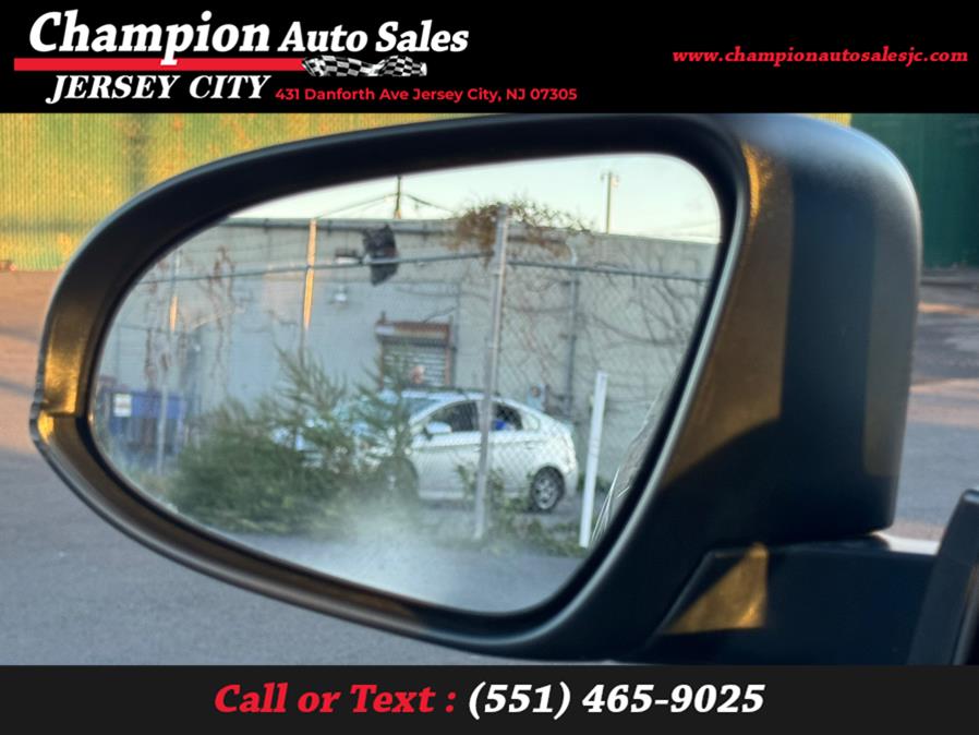 2019 Toyota C-HR XLE FWD (Natl), available for sale in Jersey City, New Jersey | Champion Auto Sales. Jersey City, New Jersey 2019 Toyota C-HR XLE FWD (Natl), available for sale in Jersey City, New Jersey | Champion Auto Sales. Jersey City, New Jersey