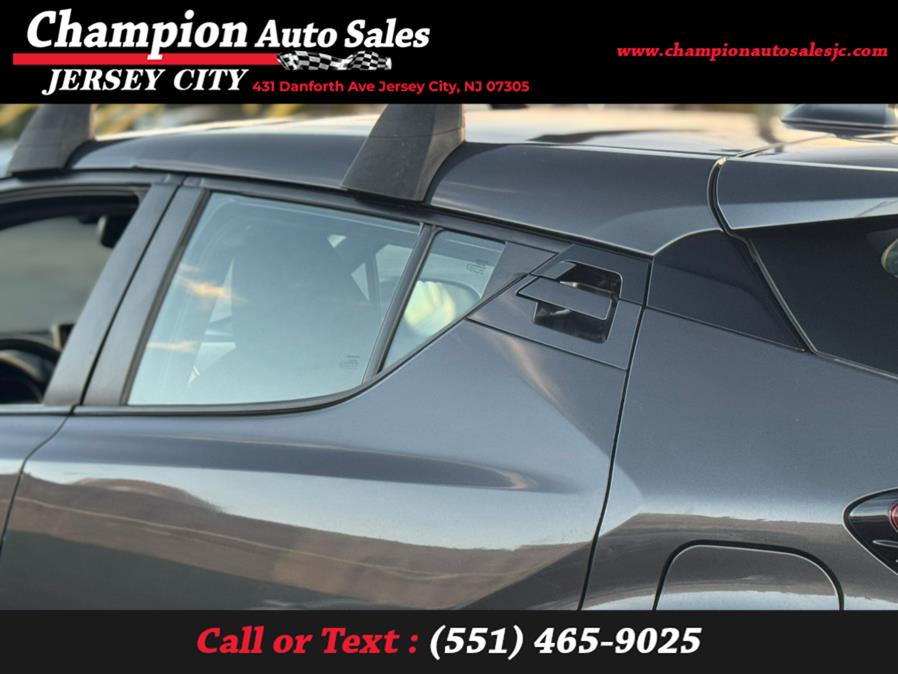 2019 Toyota C-HR XLE FWD (Natl), available for sale in Jersey City, New Jersey | Champion Auto Sales. Jersey City, New Jersey 2019 Toyota C-HR XLE FWD (Natl), available for sale in Jersey City, New Jersey | Champion Auto Sales. Jersey City, New Jersey