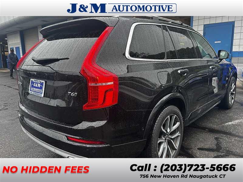 2017 Volvo XC90 Momentum photo 2