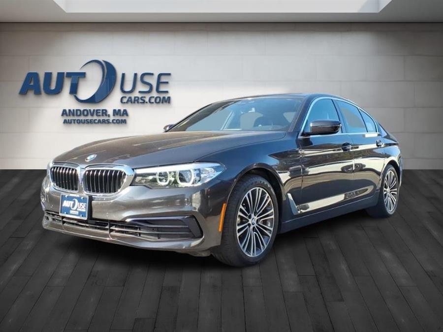 2019 BMW 5 Series 540i's photo