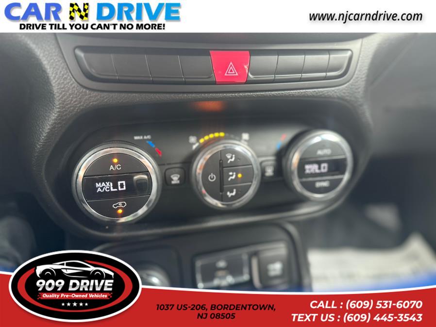 2015 Jeep Renegade Latitude, available for sale in BORDENTOWN, New Jersey | 909 Drive. BORDENTOWN, New Jersey 2015 Jeep Renegade Latitude, available for sale in BORDENTOWN, New Jersey | 909 Drive. BORDENTOWN, New Jersey