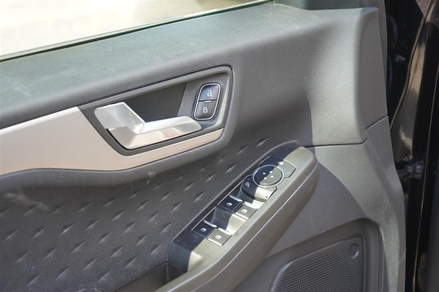 2020 Ford Escape SE, available for sale in Woodside, New York | Drive Central. Woodside, New York 2020 Ford Escape SE, available for sale in Woodside, New York | Drive Central. Woodside, New York