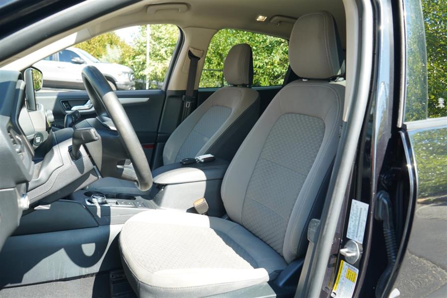 2020 Ford Escape SE, available for sale in Woodside, New York | Drive Central. Woodside, New York 2020 Ford Escape SE, available for sale in Woodside, New York | Drive Central. Woodside, New York
