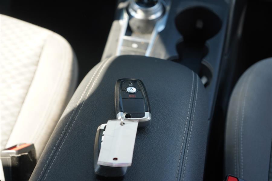 2020 Ford Escape SE, available for sale in Woodside, New York | Drive Central. Woodside, New York 2020 Ford Escape SE, available for sale in Woodside, New York | Drive Central. Woodside, New York