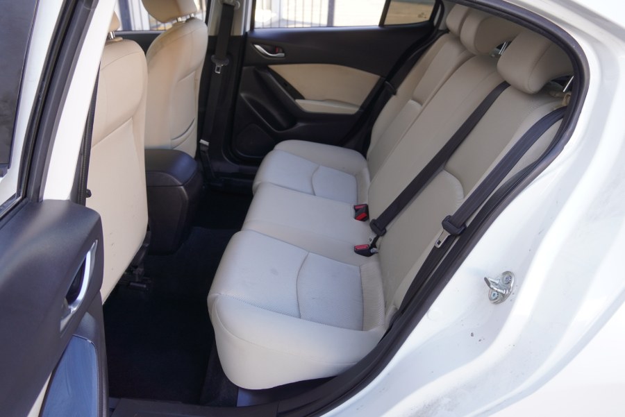 2018 Mazda Mazda3 4-Door Sport Auto, available for sale in Riverside, California | Big Timin Motors LLC. Riverside, California 2018 Mazda Mazda3 4-Door Sport Auto, available for sale in Riverside, California | Big Timin Motors LLC. Riverside, California