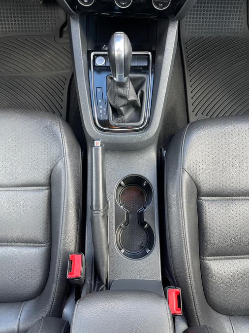 2015 Volkswagen Jetta Sedan 4dr DSG 2.0L TDI SEL, available for sale in Bloomfield, Connecticut | AXA Car Sales and Repair LLC. Bloomfield, Connecticut 2015 Volkswagen Jetta Sedan 4dr DSG 2.0L TDI SEL, available for sale in Bloomfield, Connecticut | AXA Car Sales and Repair LLC. Bloomfield, Connecticut