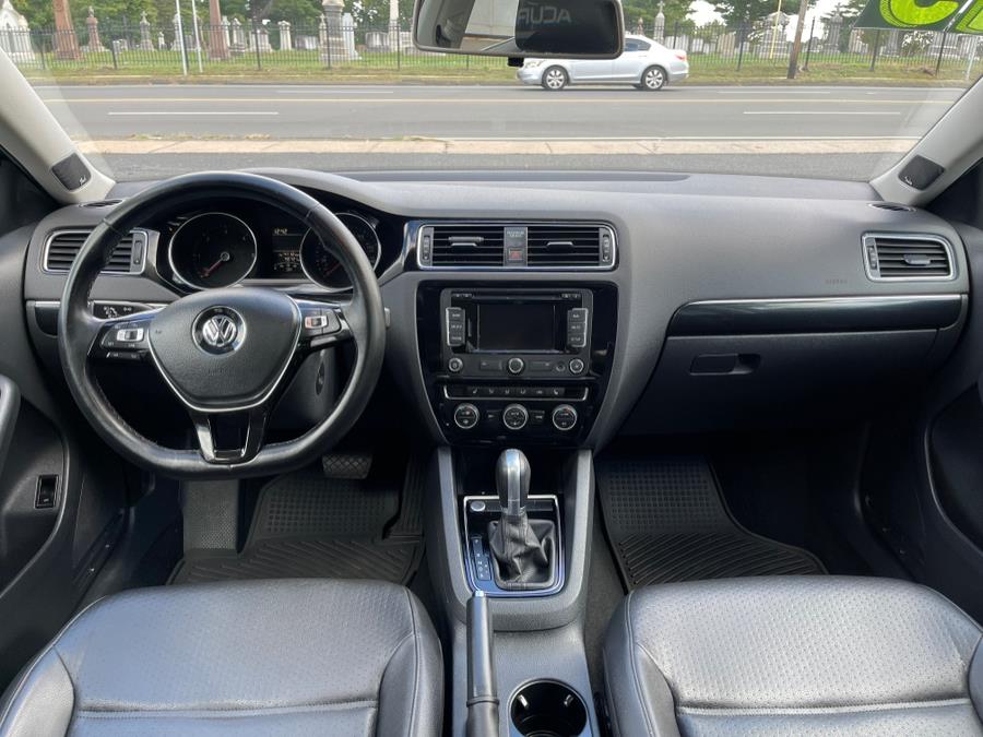 2015 Volkswagen Jetta Sedan 4dr DSG 2.0L TDI SEL, available for sale in Bloomfield, Connecticut | AXA Car Sales and Repair LLC. Bloomfield, Connecticut 2015 Volkswagen Jetta Sedan 4dr DSG 2.0L TDI SEL, available for sale in Bloomfield, Connecticut | AXA Car Sales and Repair LLC. Bloomfield, Connecticut