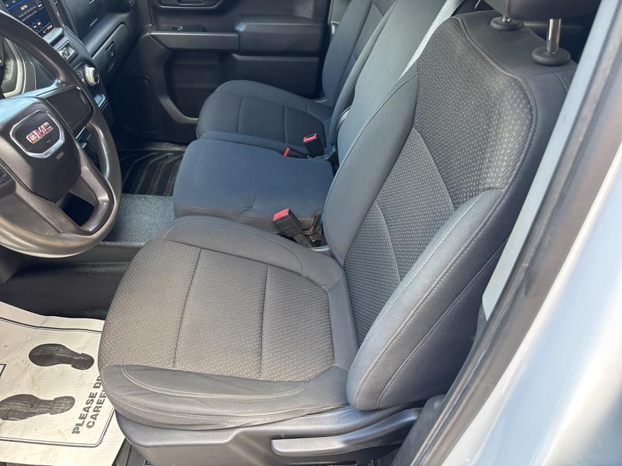 2020 GMC Sierra 2500HD 4WD Crew Cab, available for sale in Waterbury, Connecticut | National Auto Brokers, Inc.. Waterbury, Connecticut 2020 GMC Sierra 2500HD 4WD Crew Cab, available for sale in Waterbury, Connecticut | National Auto Brokers, Inc.. Waterbury, Connecticut