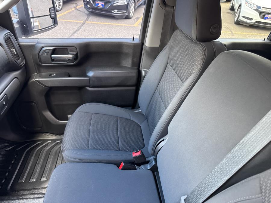2020 GMC Sierra 2500HD 4WD Crew Cab, available for sale in Waterbury, Connecticut | National Auto Brokers, Inc.. Waterbury, Connecticut 2020 GMC Sierra 2500HD 4WD Crew Cab, available for sale in Waterbury, Connecticut | National Auto Brokers, Inc.. Waterbury, Connecticut