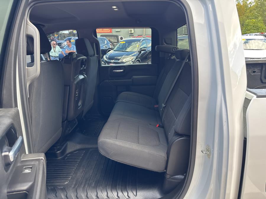 2020 GMC Sierra 2500HD 4WD Crew Cab, available for sale in Waterbury, Connecticut | National Auto Brokers, Inc.. Waterbury, Connecticut 2020 GMC Sierra 2500HD 4WD Crew Cab, available for sale in Waterbury, Connecticut | National Auto Brokers, Inc.. Waterbury, Connecticut
