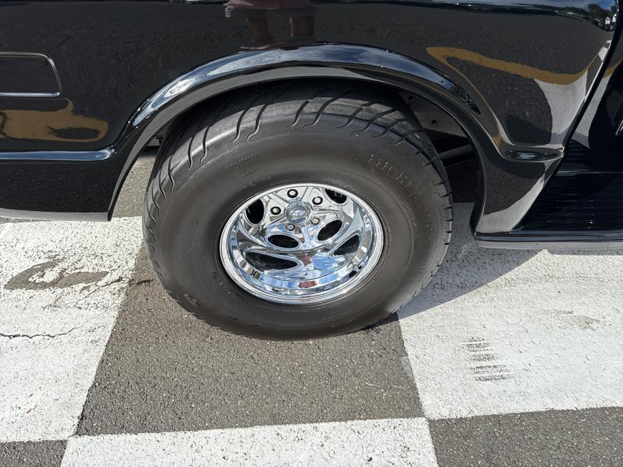 1968 Chevrolet C10 Custom Restomod, available for sale in Waterbury, Connecticut | National Auto Brokers, Inc.. Waterbury, Connecticut 1968 Chevrolet C10 Custom Restomod, available for sale in Waterbury, Connecticut | National Auto Brokers, Inc.. Waterbury, Connecticut