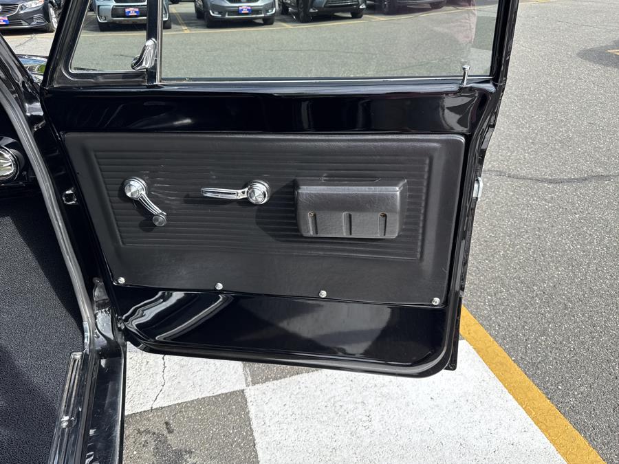 1968 Chevrolet C10 Custom Restomod, available for sale in Waterbury, Connecticut | National Auto Brokers, Inc.. Waterbury, Connecticut 1968 Chevrolet C10 Custom Restomod, available for sale in Waterbury, Connecticut | National Auto Brokers, Inc.. Waterbury, Connecticut