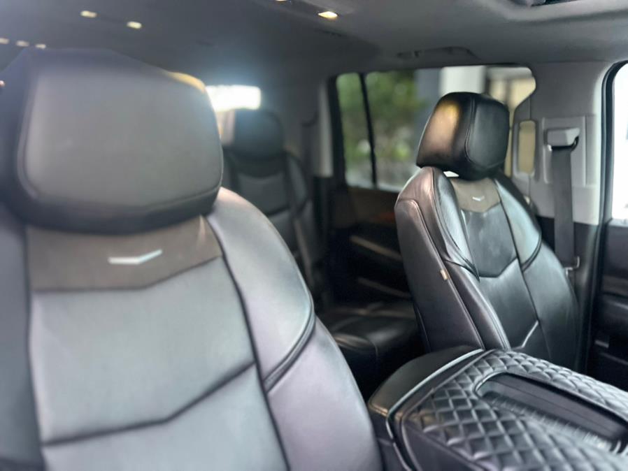 2018 Cadillac Escalade ESV 4WD 4dr Luxury, available for sale in Hialeah, Florida | The Palm Motors LLC. Hialeah, Florida 2018 Cadillac Escalade ESV 4WD 4dr Luxury, available for sale in Hialeah, Florida | The Palm Motors LLC. Hialeah, Florida