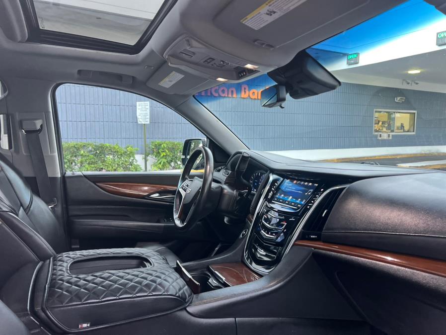 2018 Cadillac Escalade ESV 4WD 4dr Luxury, available for sale in Hialeah, Florida | The Palm Motors LLC. Hialeah, Florida 2018 Cadillac Escalade ESV 4WD 4dr Luxury, available for sale in Hialeah, Florida | The Palm Motors LLC. Hialeah, Florida