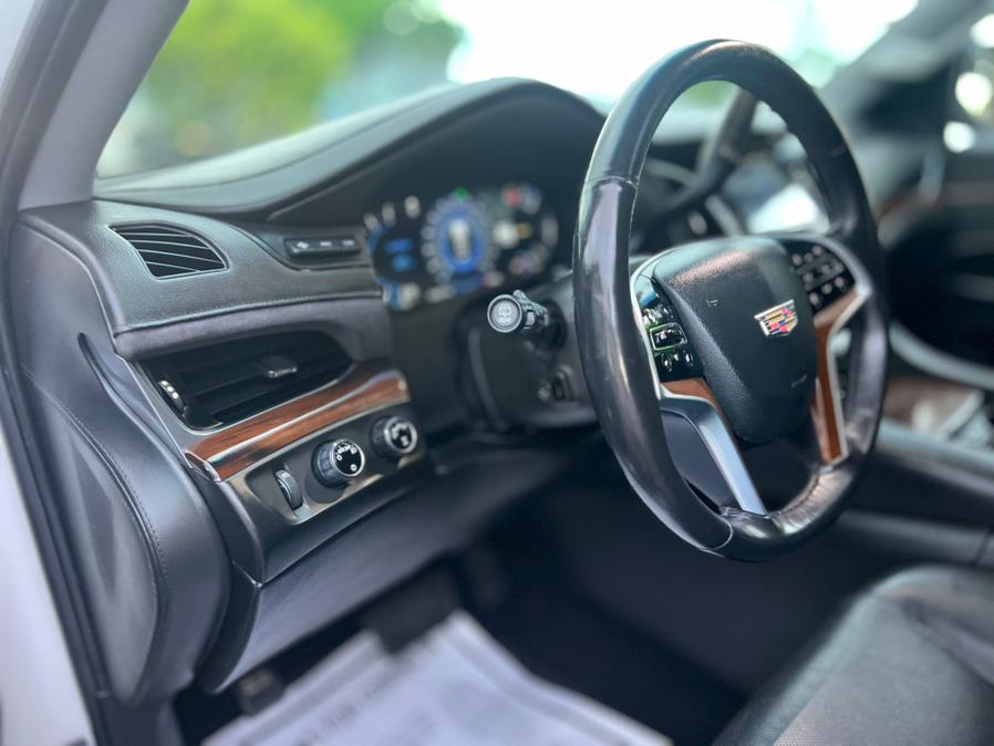 2018 Cadillac Escalade ESV 4WD 4dr Luxury, available for sale in Hialeah, Florida | The Palm Motors LLC. Hialeah, Florida 2018 Cadillac Escalade ESV 4WD 4dr Luxury, available for sale in Hialeah, Florida | The Palm Motors LLC. Hialeah, Florida